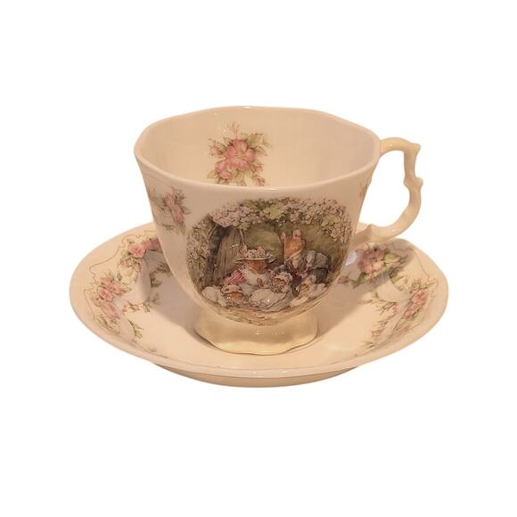 Vintage Royal Doulton Poppy's Babies Cup and Saucer Brambly Hedge Collection - Picture 15 of 15